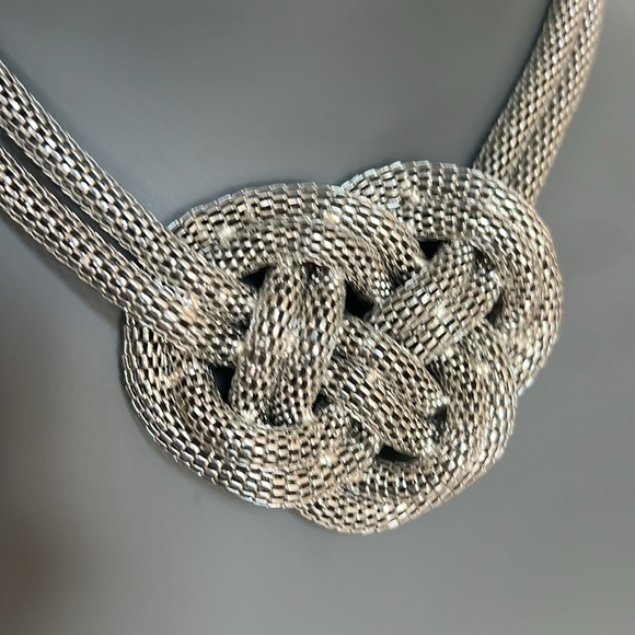 Statement necklace silver toned two strands adjustable - Picture 2 of 6